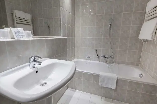 Standard İki Ayrı Yataklı Oda, 2 Tek Kişilik Yatak, Balkon, Park Manzaralı