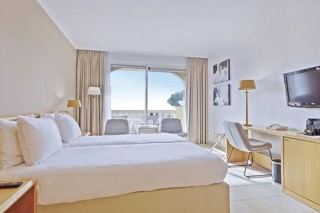 Comfort Tek Büyük veya İki Ayrı Yataklı Oda, Balkon