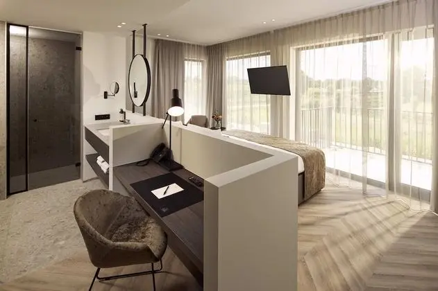 Junior Stüdyo Süit