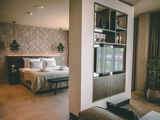 Suite (Ibiza)