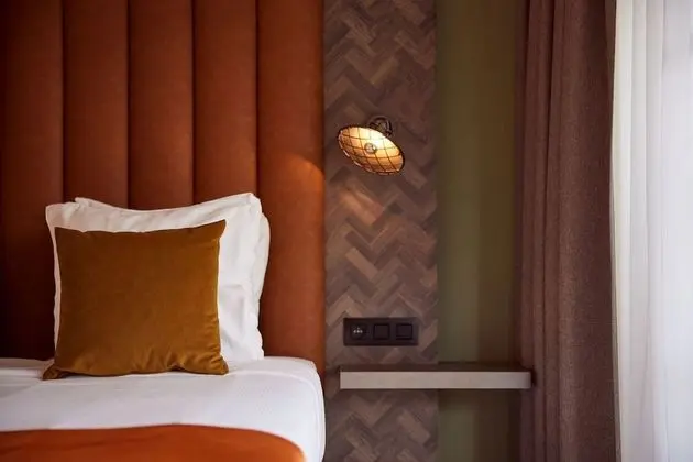 Comfort Tek Büyük veya İki Ayrı Yataklı Oda