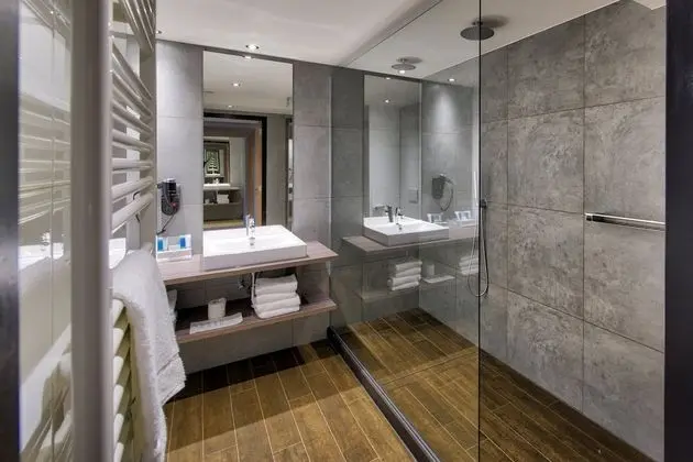 Dört Kişilik Oda, Balkon