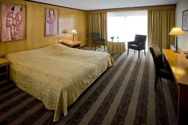 Comfort Tek Büyük Yataklı Oda