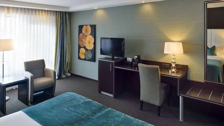Comfort Tek Büyük Yataklı Oda