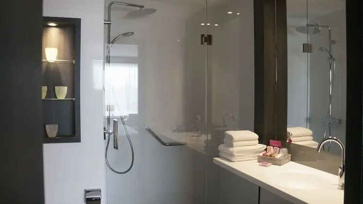 Deluxe Dört Kişilik Oda