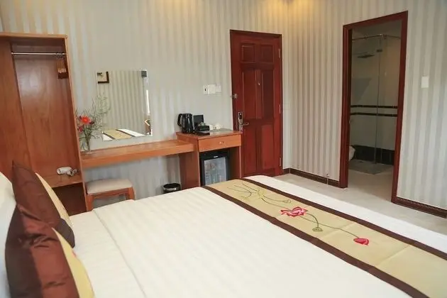 Deluxe Tek Büyük Yataklı Oda, Bahçe Manzaralı