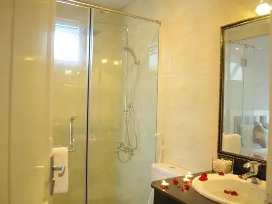 Superior Oda, Şehir Manzaralı