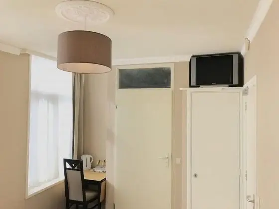 Basic Tek Büyük Yataklı Oda