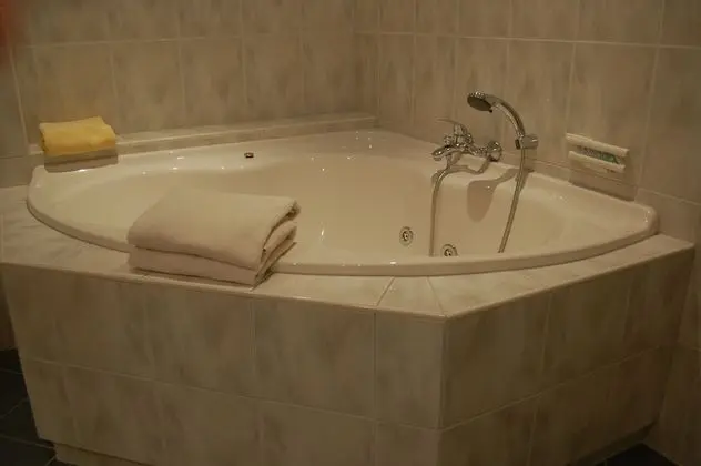 Deluxe Süit, 2 Yatak Odası, Engellilere Uygun, Bahçe Manzaralı