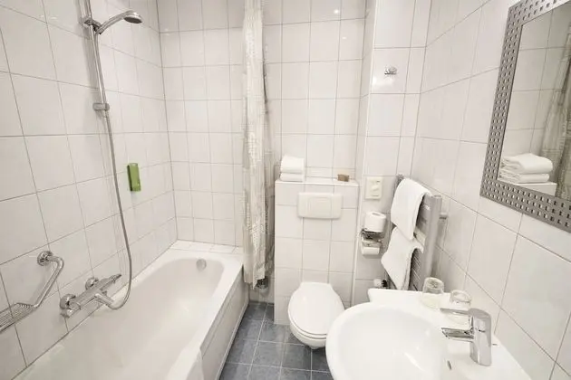 Standard Tek Büyük veya İki Ayrı Yataklı Oda