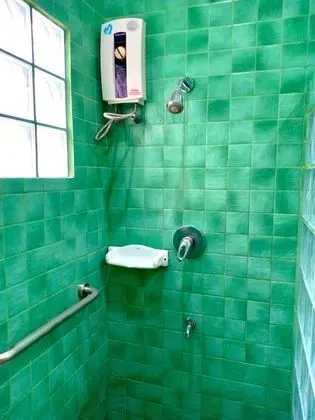 1 Bedroom - Pool Front Classic Bungalow