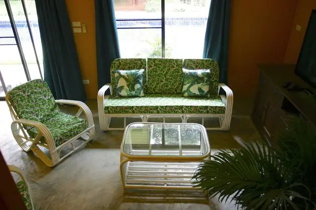 2 Bedrooms - Pool Front Family Bungalow