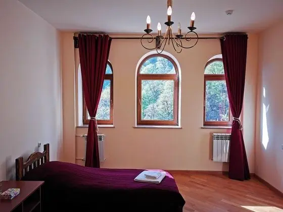 Basic Dört Kişilik Oda, Özel Banyo, Dağ Manzaralı