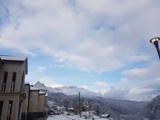 Basic Dört Kişilik Oda, Özel Banyo, Dağ Manzaralı