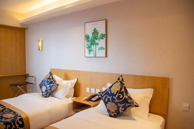 Deluxe Twin Room with Mountain view