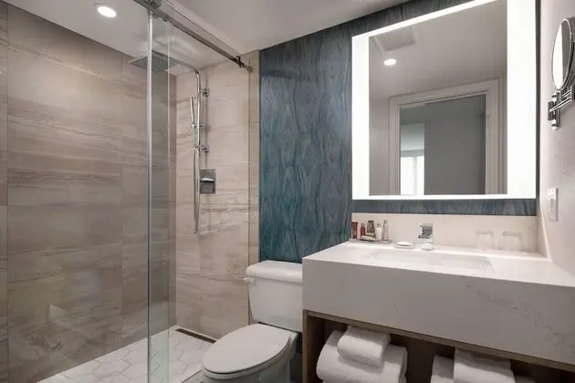 Executive Süit, 1 En Büyük (King) Boy Yatak ve Çekyat, Şehir Manzaralı, Köşe (City View)