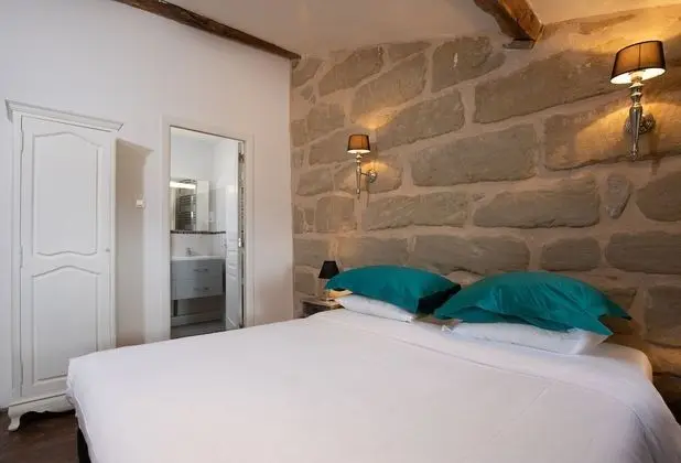 Deluxe Oda, 1 Büyük (Queen) Boy Yatak (Clafoutis)