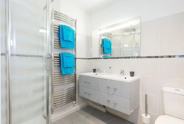 Deluxe Oda, 1 Büyük (Queen) Boy Yatak (Clafoutis)