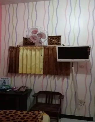 Economy Tek Büyük Yataklı Oda