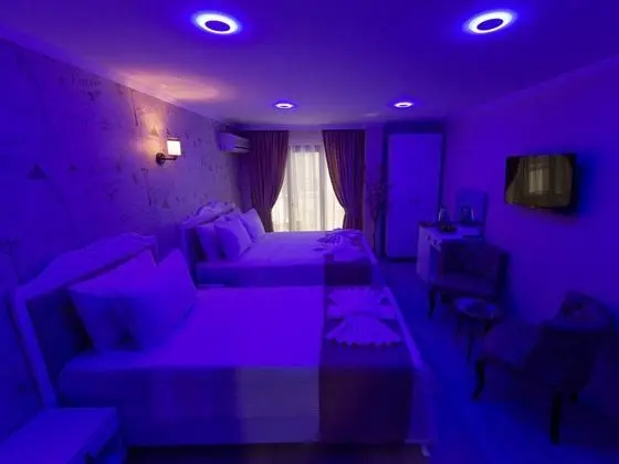 Triple, Şehir Manzaralı