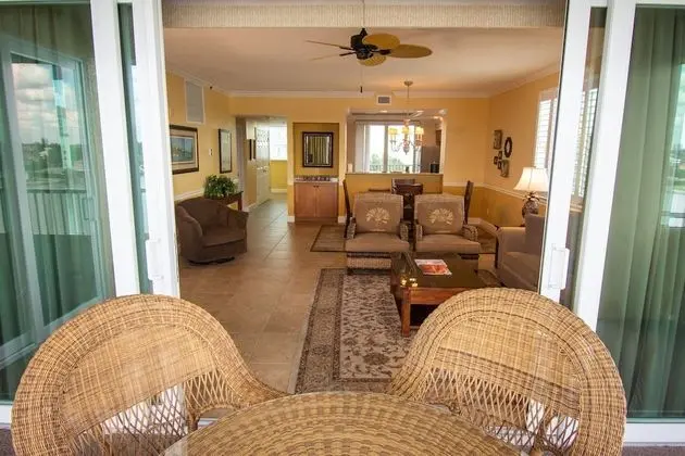 Deluxe Apart Daire, Koy Manzaralı