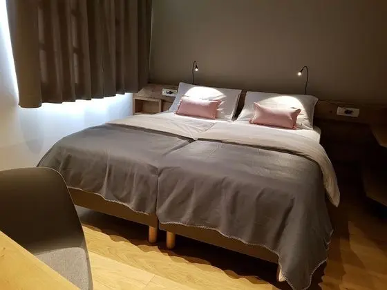 Tek Büyük veya İki Ayrı Yataklı Oda