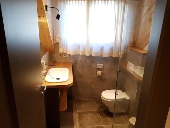 Tek Büyük veya İki Ayrı Yataklı Oda, Balkon