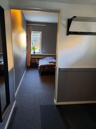 Tek Büyük Yataklı Oda, Ortak Banyo (Double Bed)