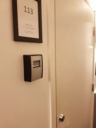 Tek Büyük Yataklı Oda, Ortak Banyo (Double Bed)