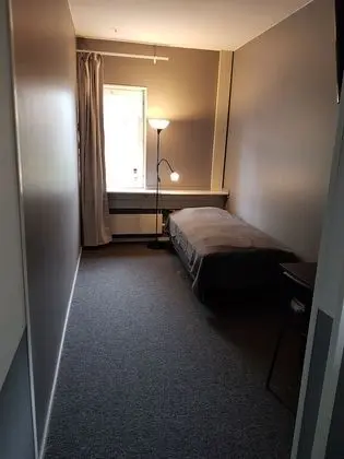 Tek Kişilik Oda, Ortak Banyo