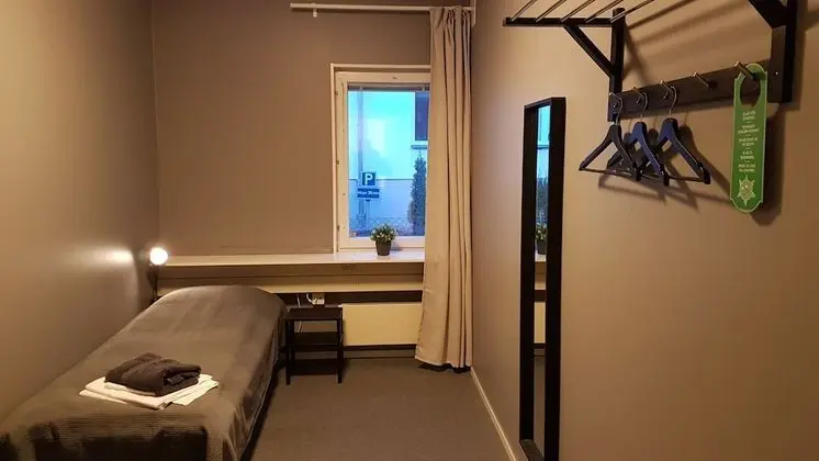 Tek Kişilik Oda, Ortak Banyo
