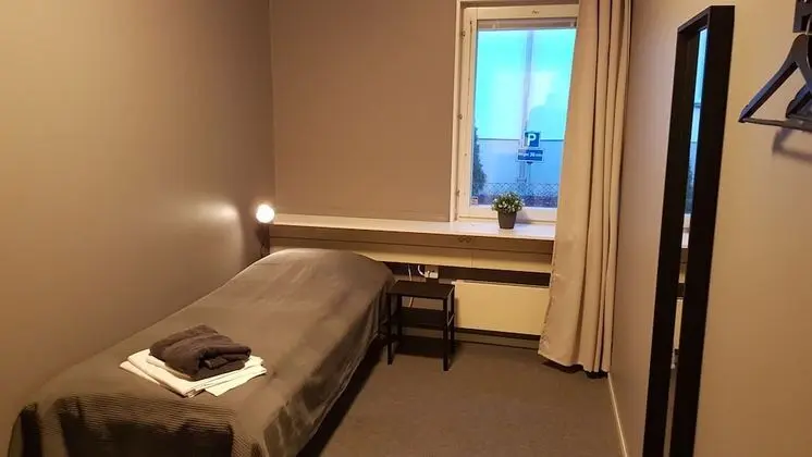 Tek Kişilik Oda, Ortak Banyo