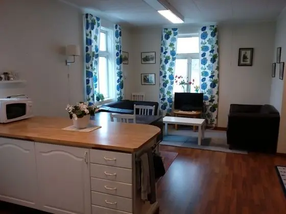 Tek Büyük veya İki Ayrı Yataklı Oda, Ortak Banyo