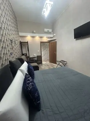 Comfort Tek Büyük veya İki Ayrı Yataklı Oda