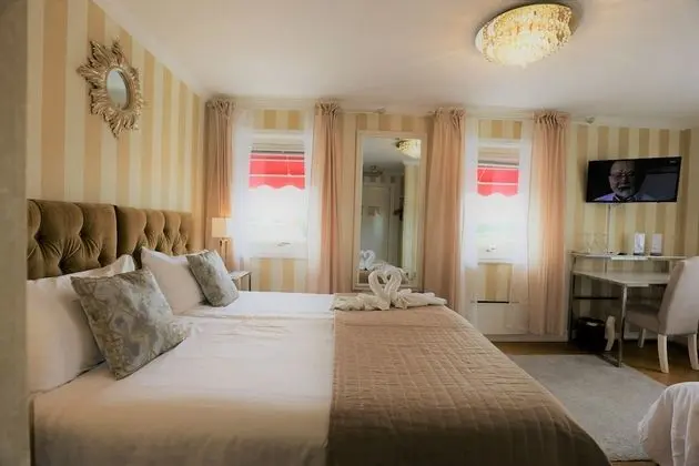 Tek Büyük Yataklı Oda