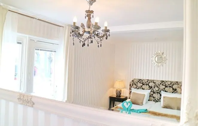 Tek Büyük Yataklı Oda