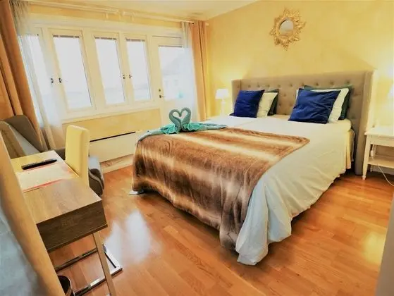 Tek Büyük Yataklı Oda