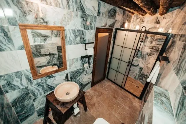 Jakuzili Deluxe Oda,    , Şömineli