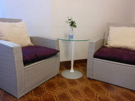 Üç Kişilik Oda