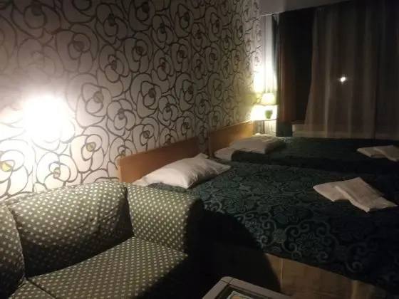 Comfort Tek Büyük veya İki Ayrı Yataklı Oda