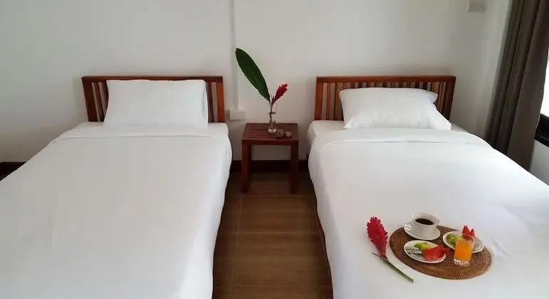 Standard Twin Bed Mountain View