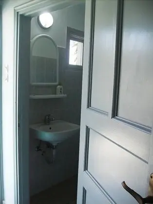 Üç Kişilik Oda (Studio)