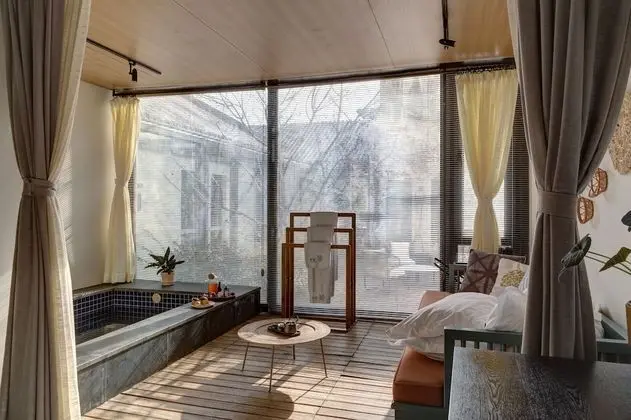 Tek Büyük Yataklı Oda, Bahçe Manzaralı