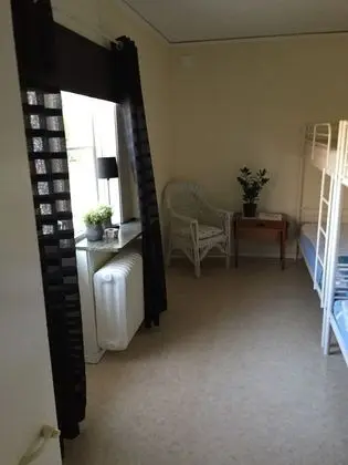 Dört Kişilik Oda, Ortak Banyo