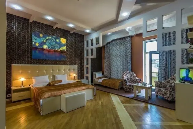 Standard Tek Büyük veya İki Ayrı Yataklı Oda