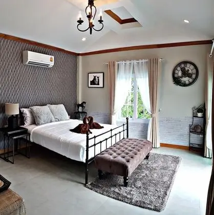Suite with Pool View