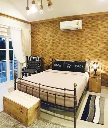 Suite with Pool View