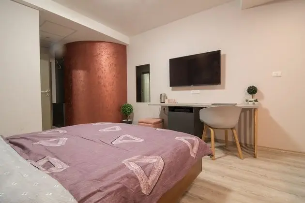 Deluxe Tek Büyük Yataklı Oda