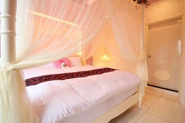 Romantic Tek Büyük Yataklı Oda, 1 Büyük (Queen) Boy Yatak