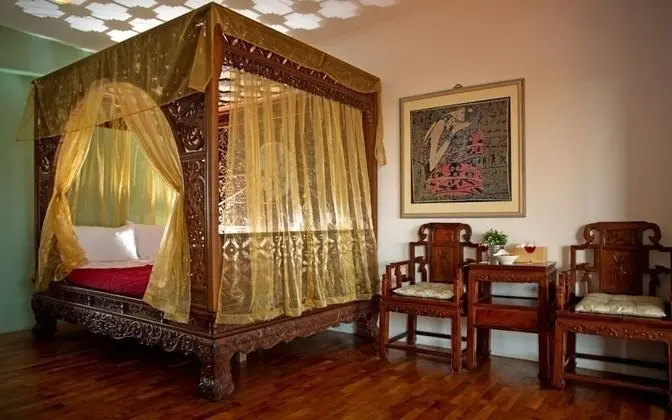 Deluxe Tek Büyük Yataklı Oda